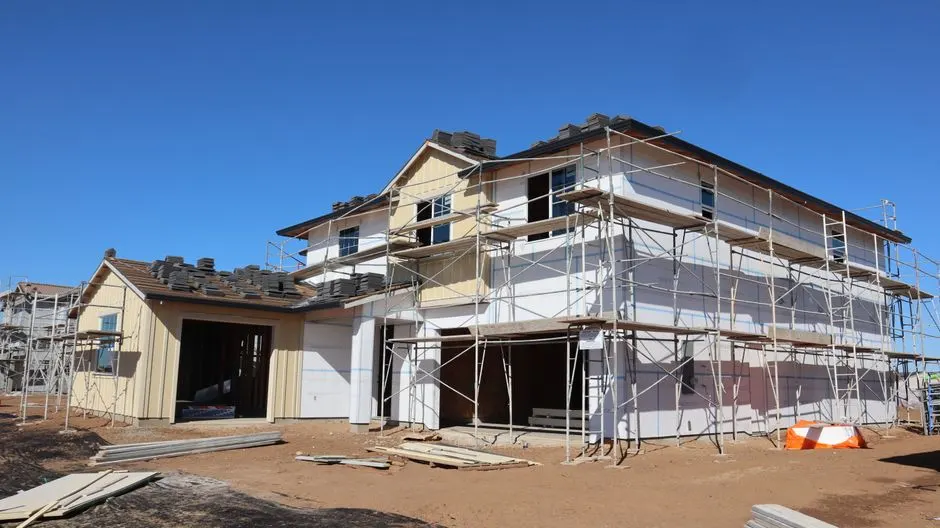 Roofing contractor near me for Cutler Bay homes